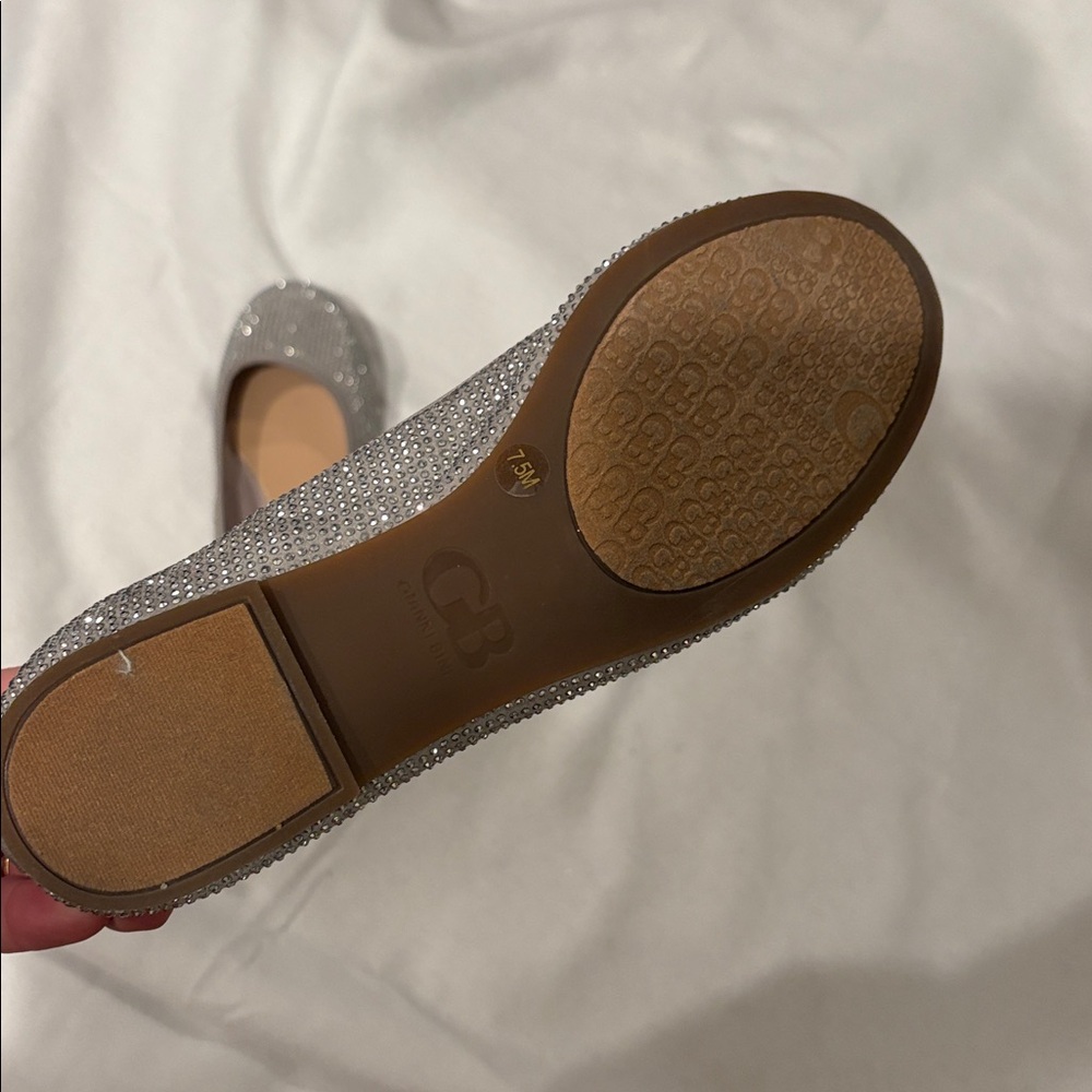 Gianni Bini 7.5 Elegant Gray/silver Rhinestone Flats - Picture 4 of 11